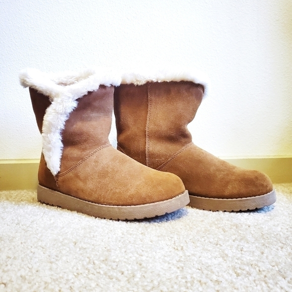Target Women Faux Fur and Genuine Suede Snow Winter Boots [Tan/6] - Picture 1 of 5